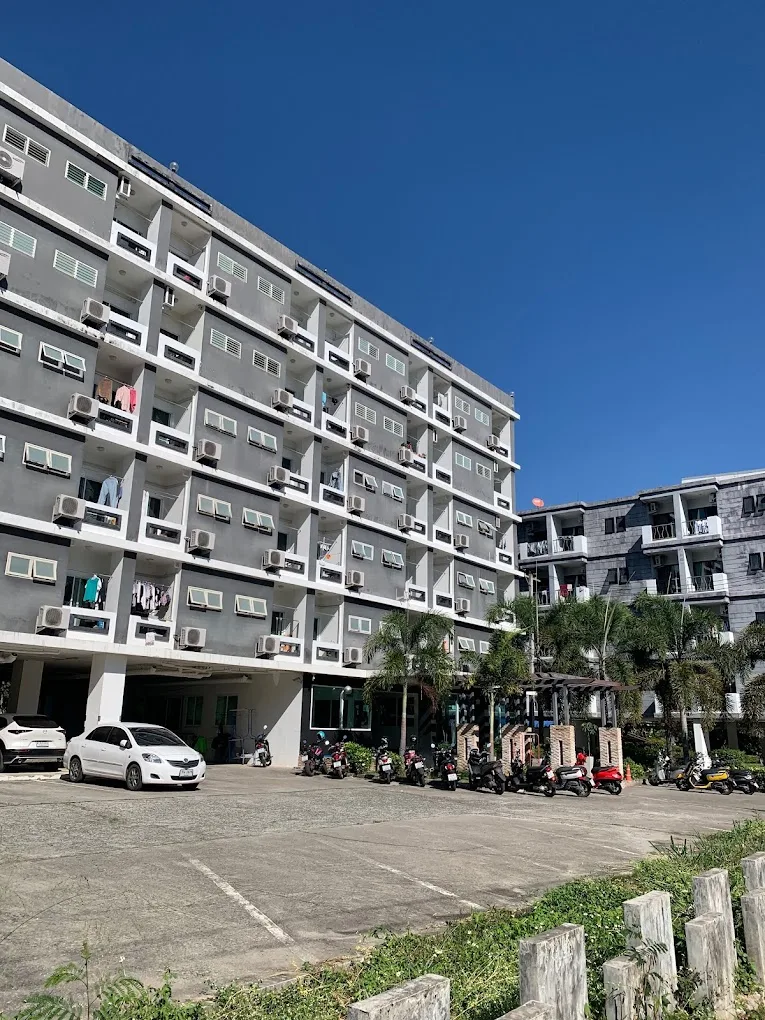 For-rest Hill Apartment