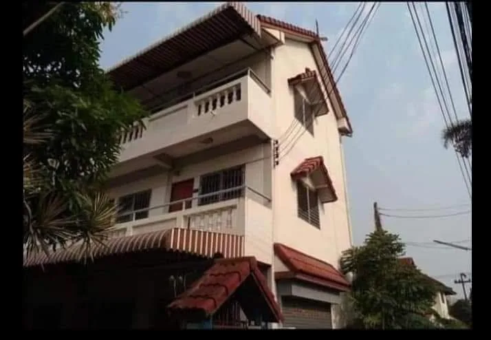 หอพักณัฐจิรา