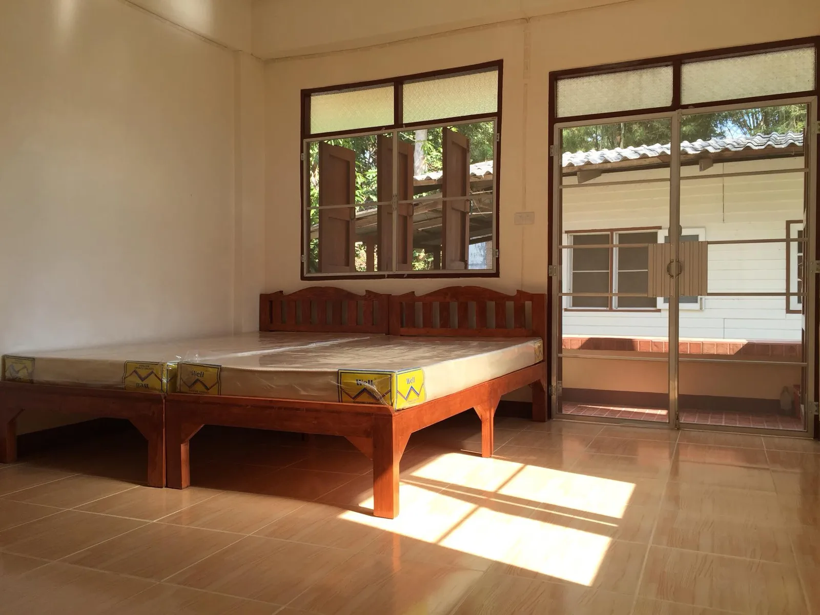 บ้านคุณวีร์ — 2