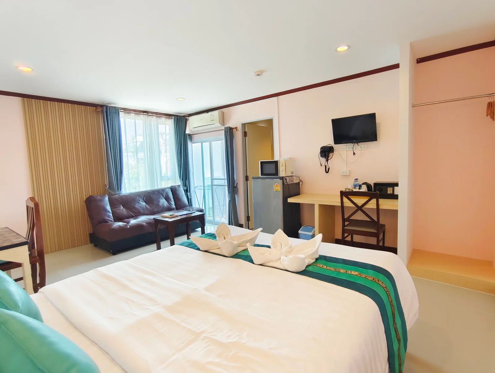 Puwanon Place — 6