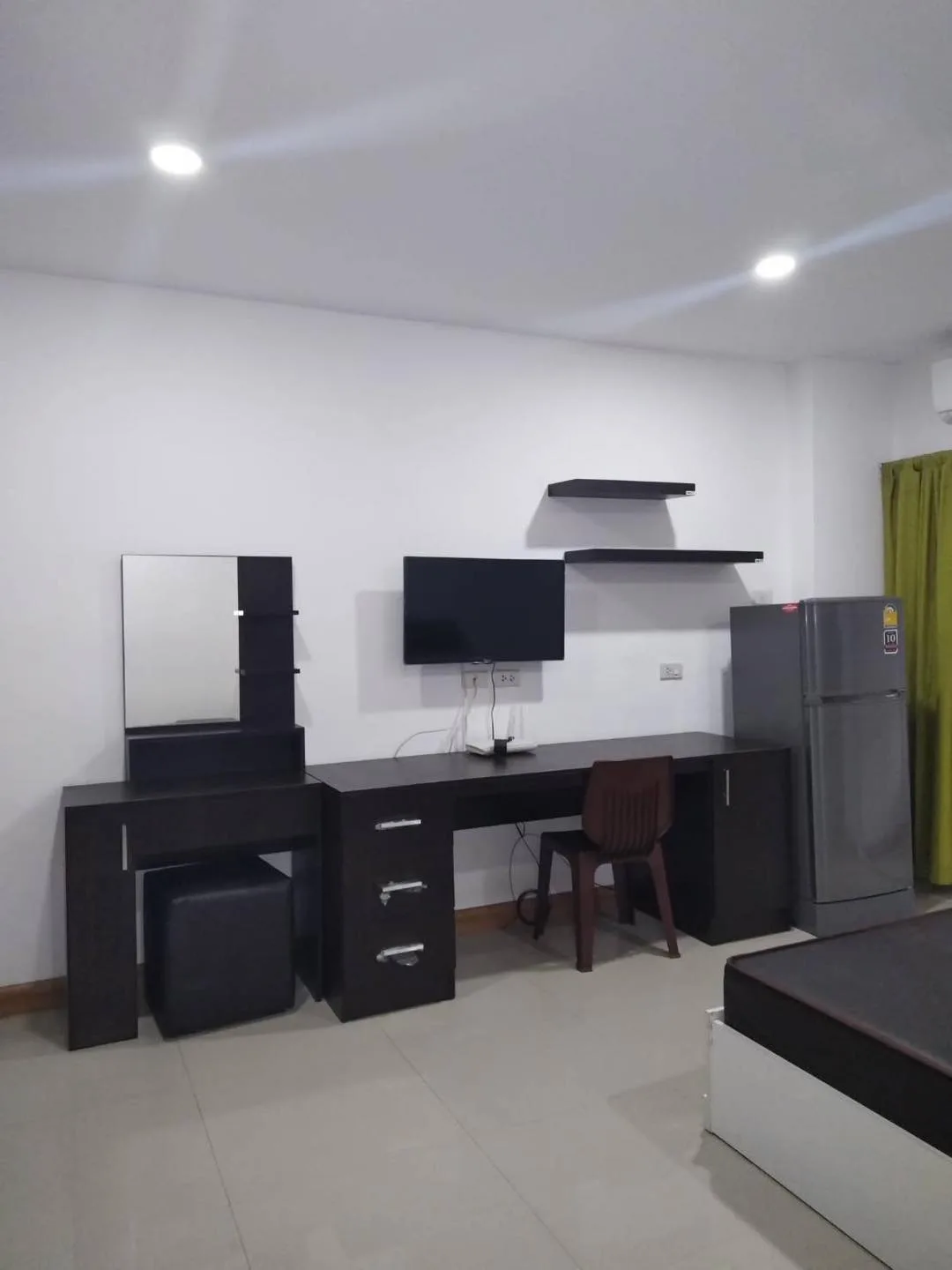 Thanapat Apartment — 3