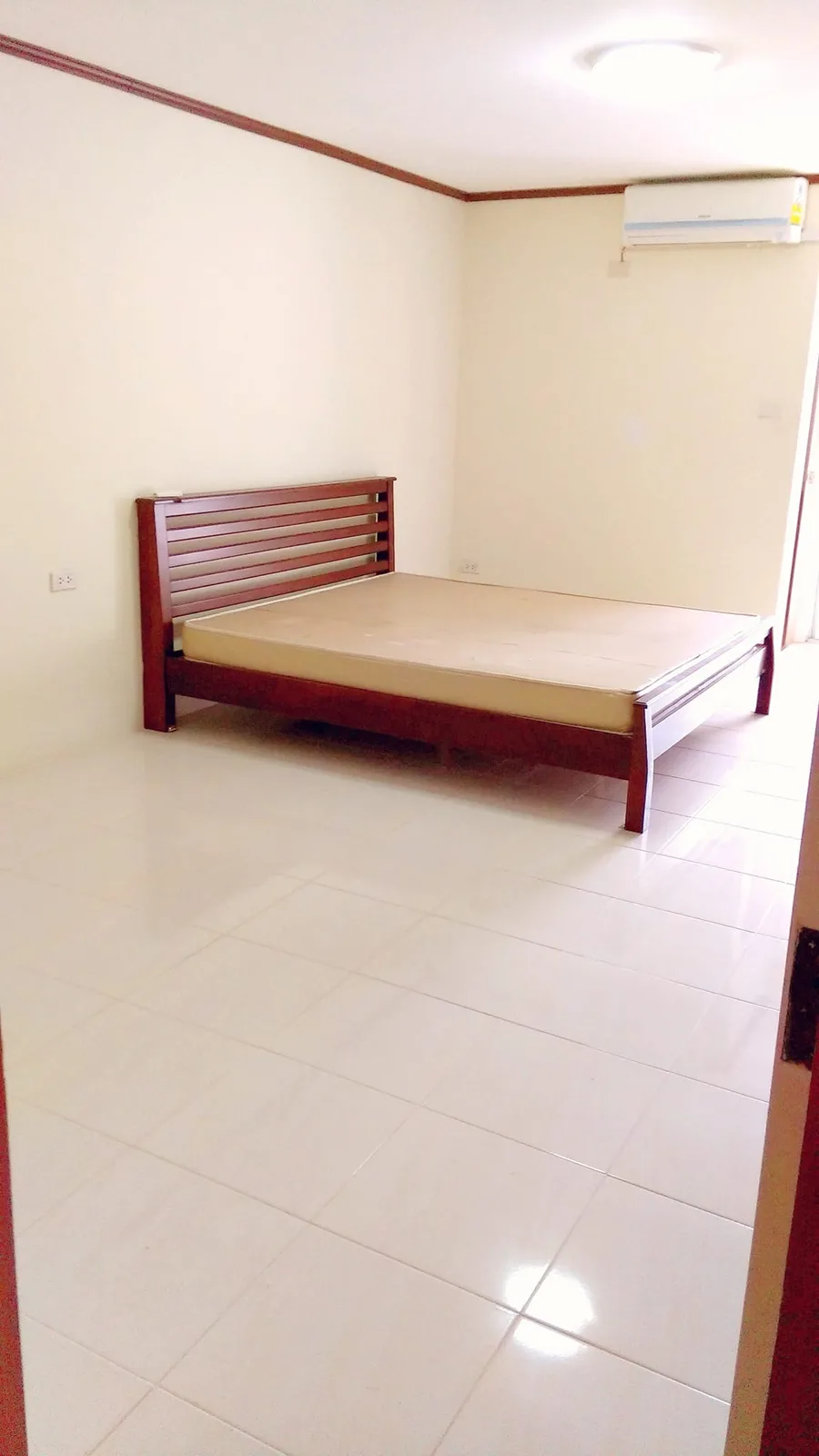 บ้านเราเรสซิเดนซ์ — 3