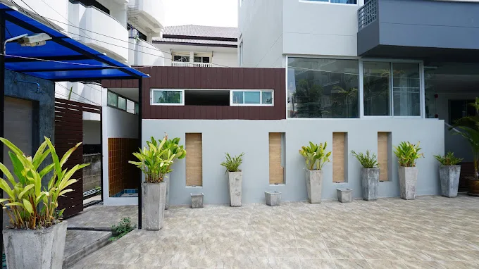 ศาลาเพลส — 5