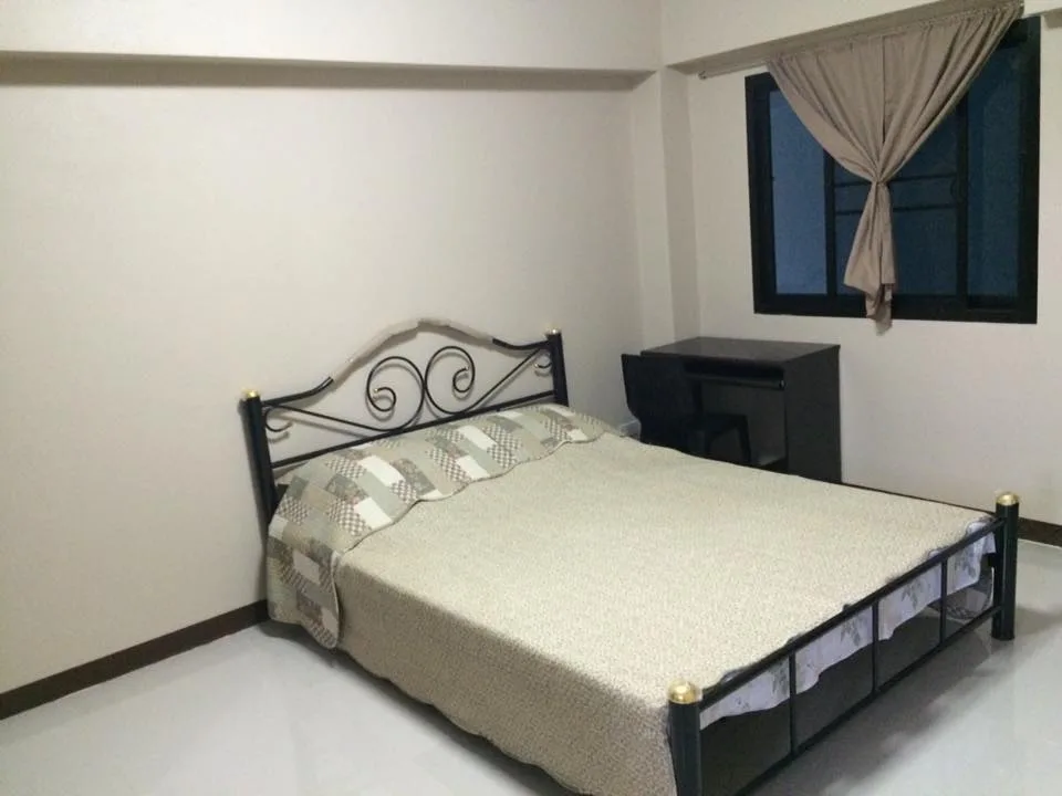 บ้านภูหอม — 2