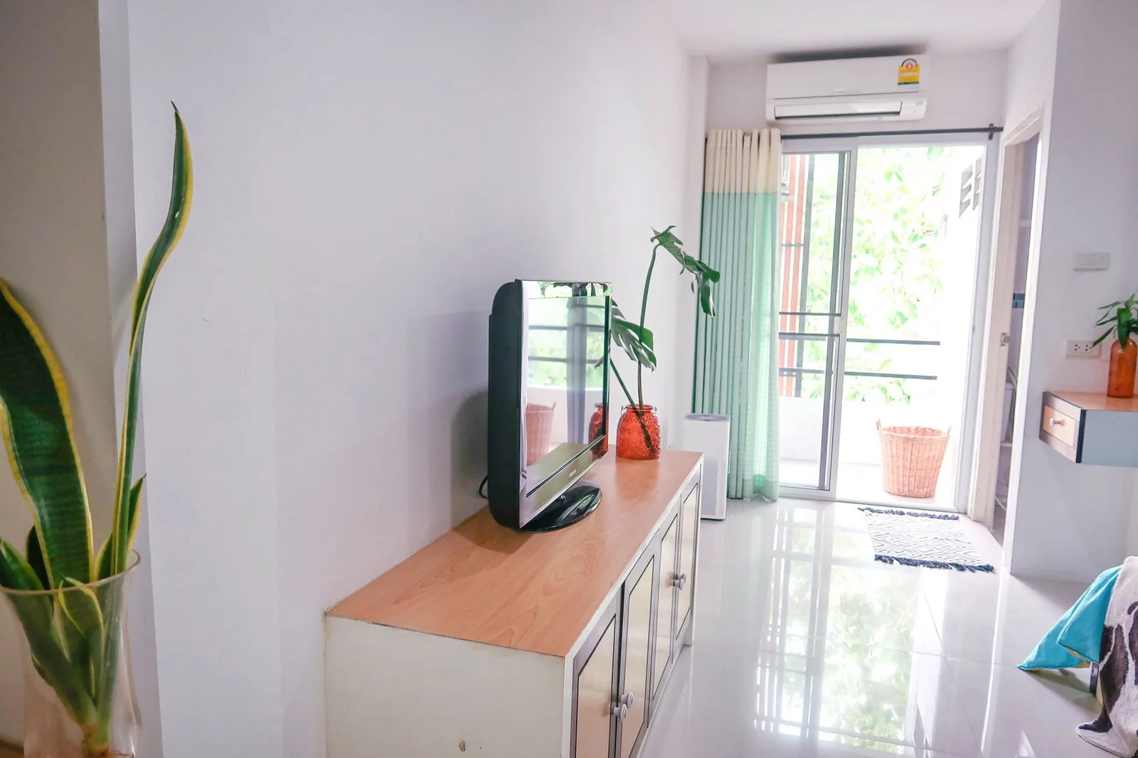 BNC residence — 3
