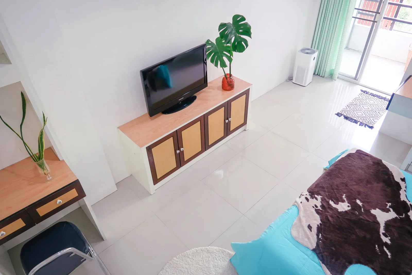 BNC residence — 4