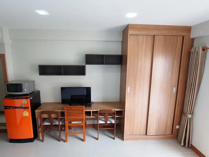 หอพักหญิงบ้านม่อนเดือน — 3