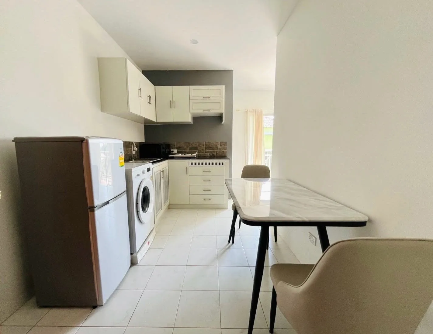 ลาวาเฟม อพาร์ทเมนท์ (Lawafame Apartment) — 5