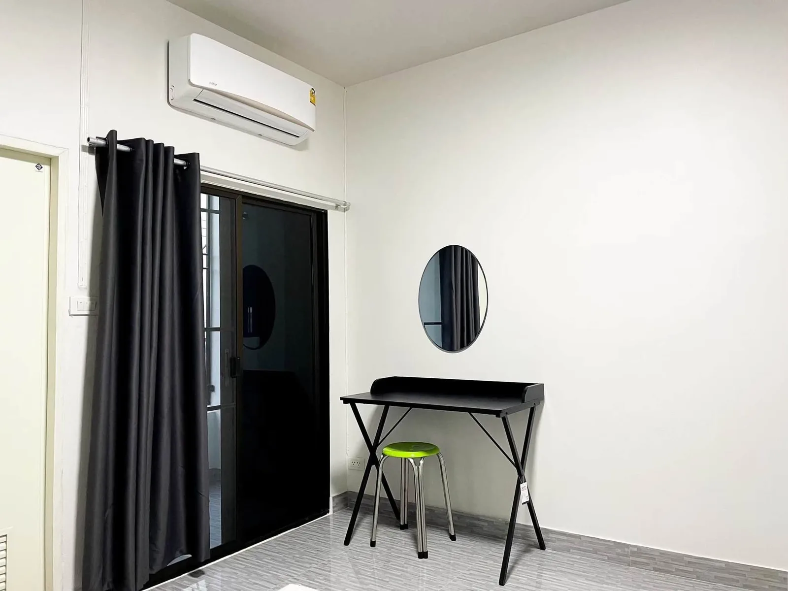 หอหญิงบ้านธนกมล — 6