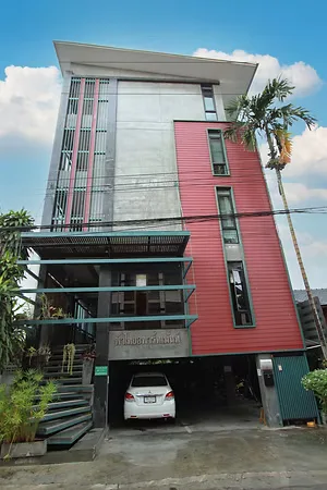 ฟ้าไทยอพาร์ทเม้นท์ (Fathai Apartment)